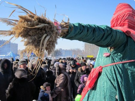 Рудный гуляет, холода провожает