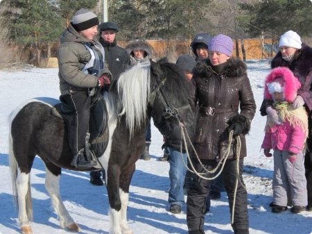 Рудный гуляет, холода провожает