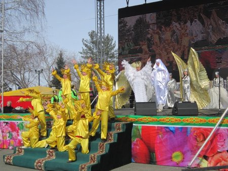 Поздравления за поздравлениями