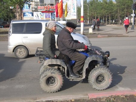 Замыкание, скутер и мотоцикл