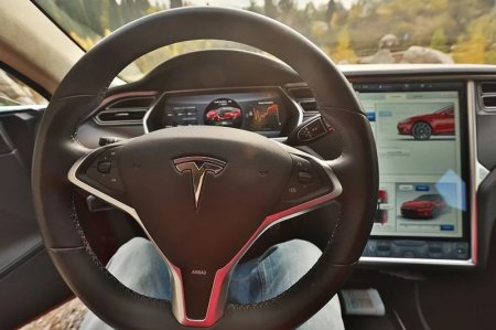 Tesla: как живется электромобилю в нефтяной стране?