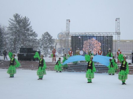 Наурыз: и снег, и солнце