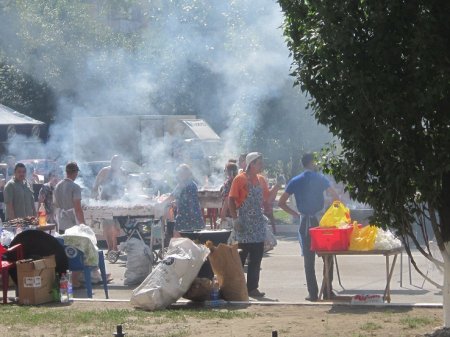 Жара и солнце не помеха