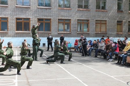 На артистической передовой