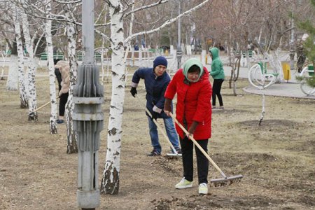 Двухмесячник по саночистке начался в Костанае с общегородского субботника